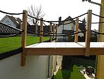 Holzbrücke Ansicht zur Straße